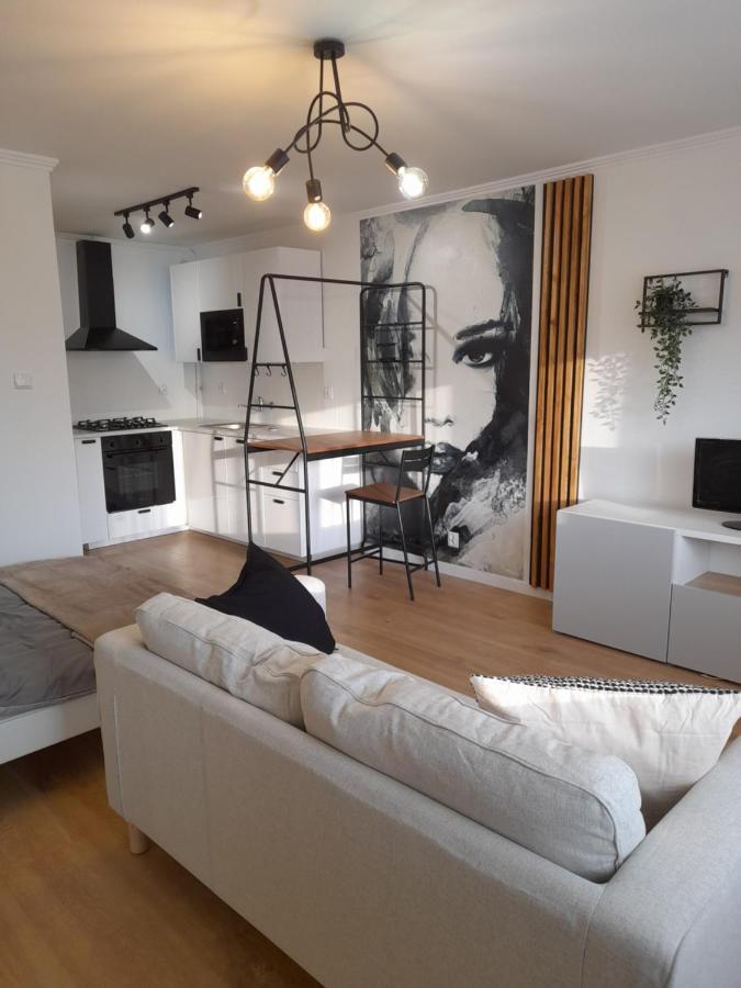 Apartament Ogrodowa Studio Warszawa Luaran gambar