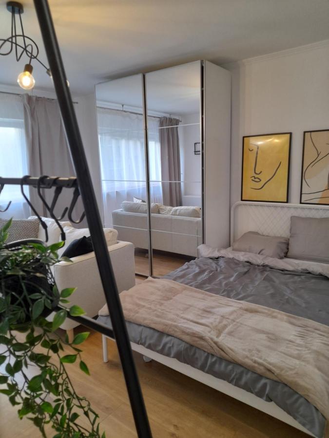 Apartament Ogrodowa Studio Warszawa Luaran gambar