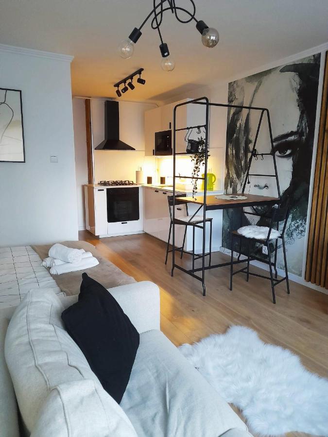 Apartament Ogrodowa Studio Warszawa Luaran gambar